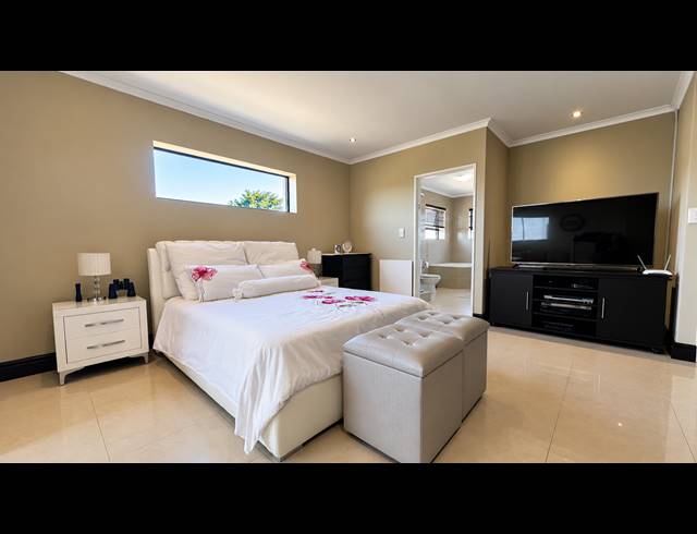 4 BEDROOM HOUSE FOR SALE IN PARKLANDS